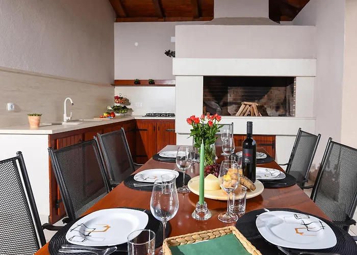 Casa Kasijan By Adriaticluxuryvillas Вилла Debeljak