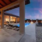 Casa Kasijan By Adriaticluxuryvillas 别墅 Debeljak