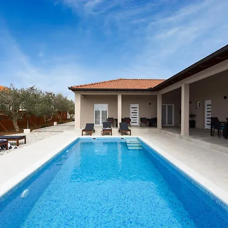 Casa Kasijan By Adriaticluxuryvillas *