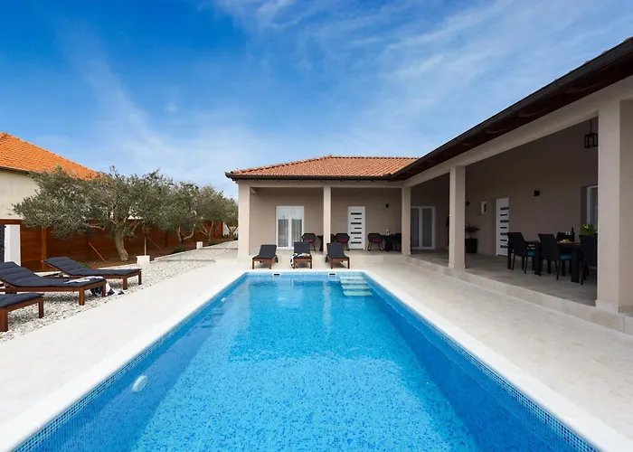 Casa Kasijan By Adriaticluxuryvillas *