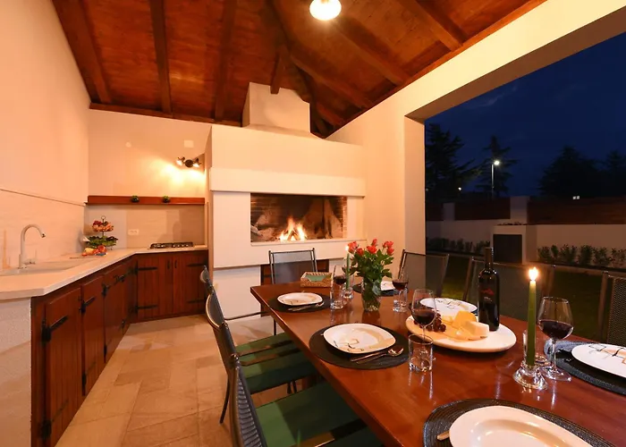 Casa Kasijan By Adriaticluxuryvillas * Debeljak